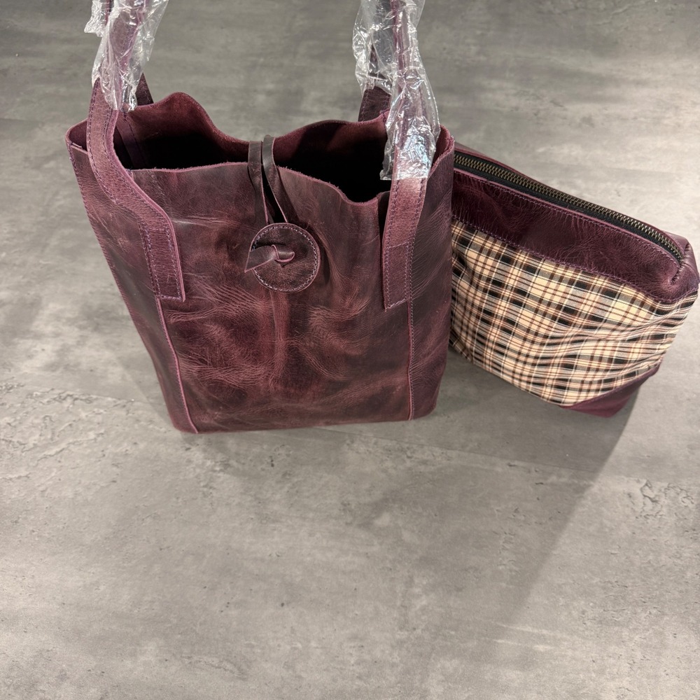 The Leather Farm Tote Bag Womens Plum Purple Leather Plaid Makeup Insert‎ Set